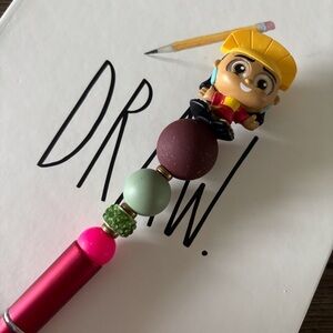 Disney Doorables: The Emperor's New Groove: Kuzco handmade beaded pen